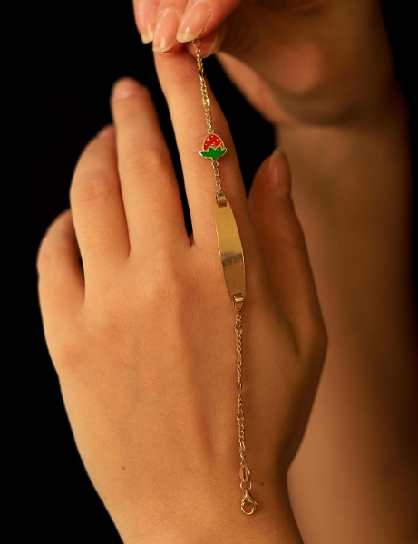 14 Ayar Altın Çilek Desenli Bebek Künye için detayları göster 14 Ayar Altın Çilek Desenli Bebek Künye resmi