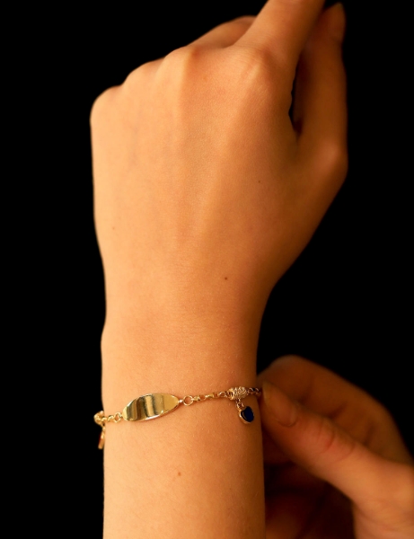 14 Ayar Altın Charmlı Bebek Künye için detayları göster 14 Ayar Altın Charmlı Bebek Künye resmi