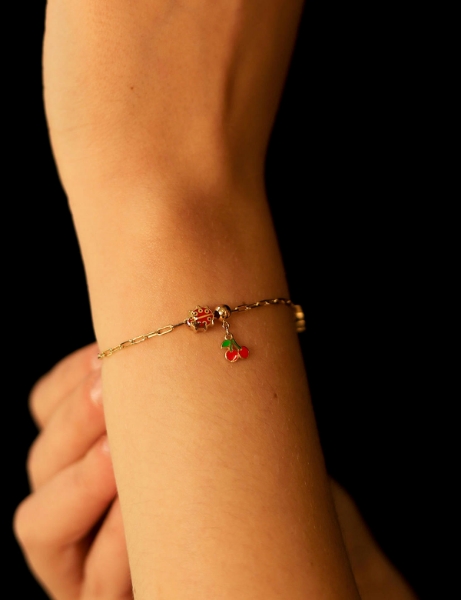 14 Ayar Altın Kiraz Sallantılı Bebek Künye için detayları göster 14 Ayar Altın Kiraz Sallantılı Bebek Künye resmi