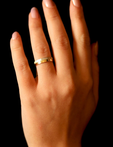 14 Ayar Altın Mat Detaylı Alyans için detayları göster 14 Ayar Altın Mat Detaylı Alyans resmi