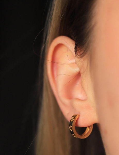 14 Ayar Altın Çivi Halka Küpe için detayları göster 14 Ayar Altın Çivi Halka Küpe resmi