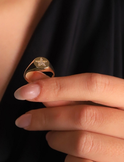 14 Ayar Altın Yıldızlı Taşlı Yüzük resmi