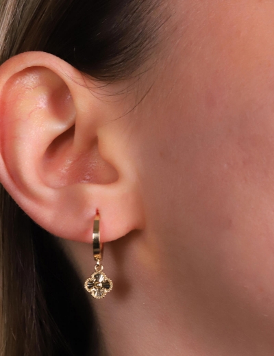 14 Ayar Altın İtalyan Yonca Sallantılı Küpe resmi