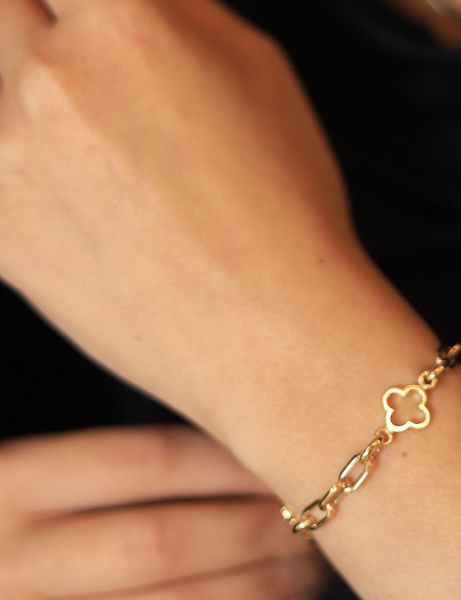 14 Ayar Altın 3 'lü Yonca Ataç Bileklik için detayları göster 14 Ayar Altın 3 'lü Yonca Ataç Bileklik resmi