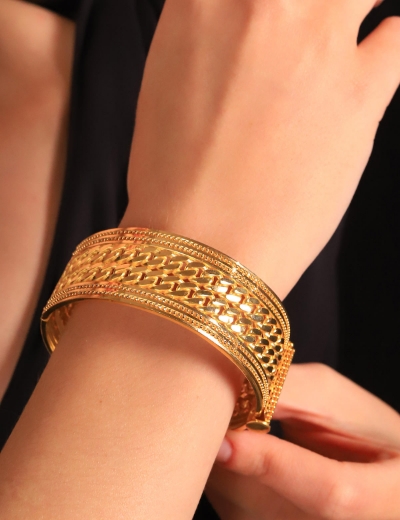 22 Ayar Altın Gurmet Desenli Kelepçe resmi