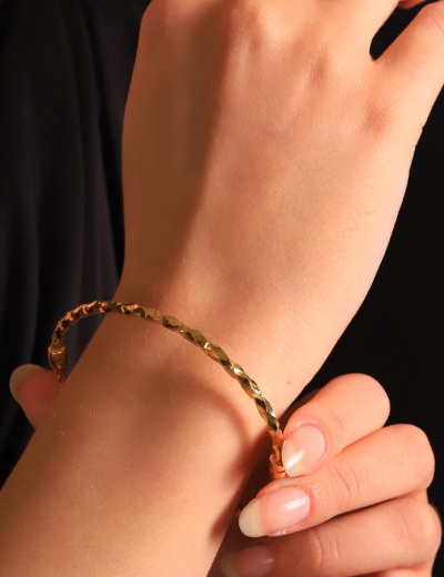 22 Ayar Altın Kalemli Çıtır Kelepçe resmi