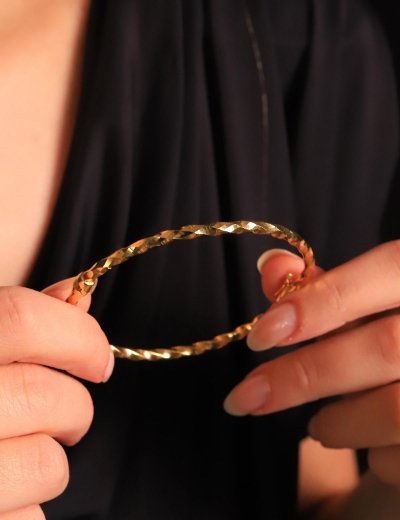 22 Ayar Altın Kalemli Çıtır Kelepçe resmi