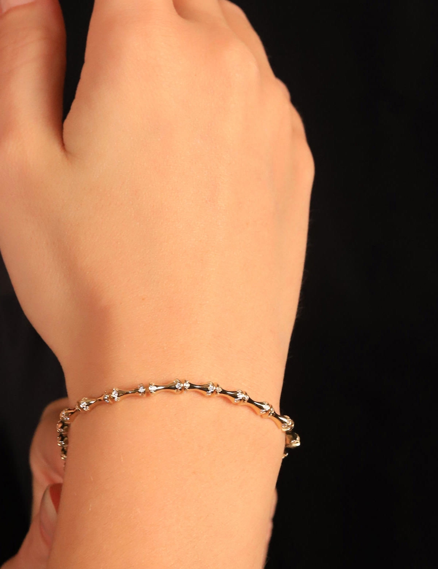 14 Ayar Altın Taşlı kemik Desen Bileklik resmi