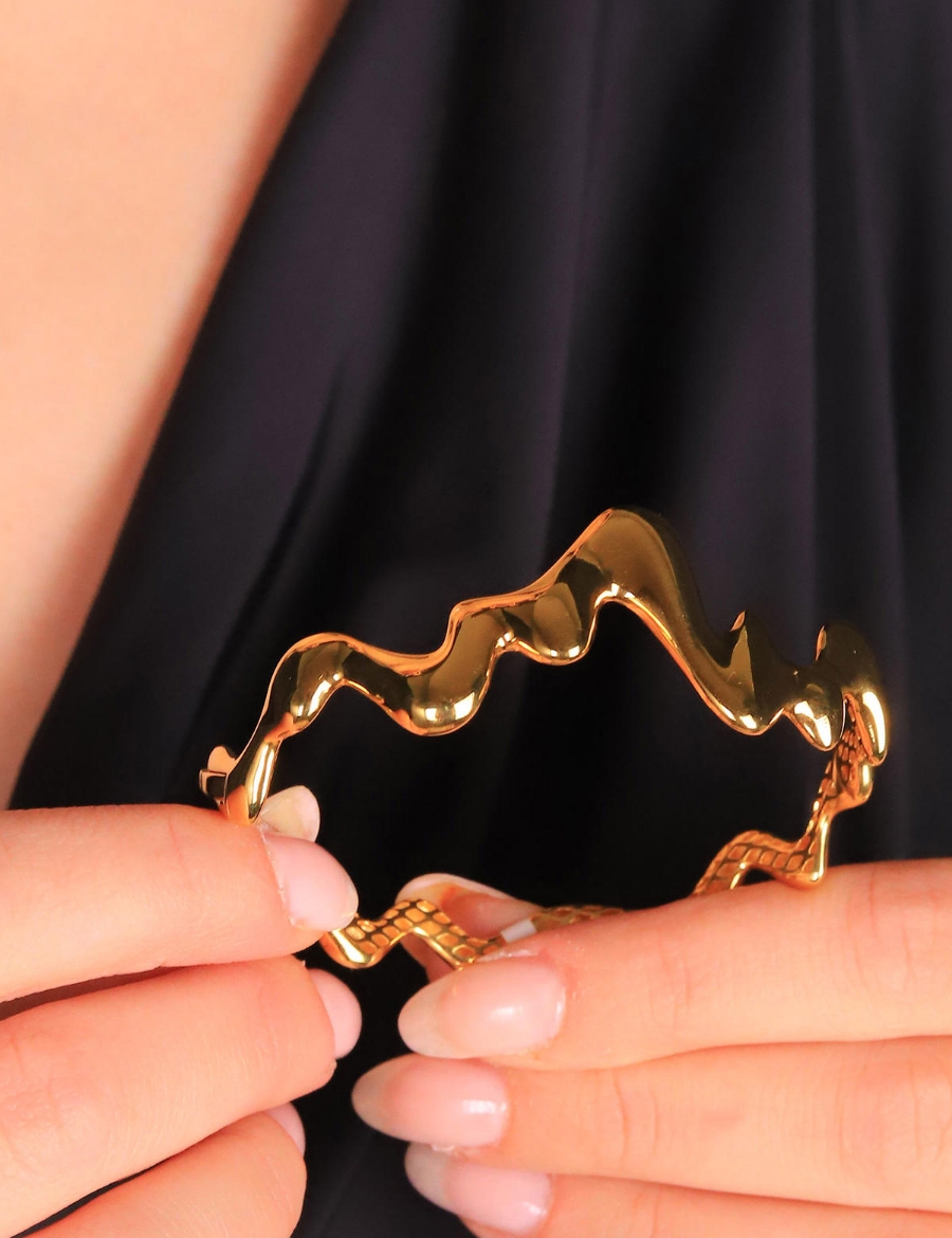 22 Ayar Altın Ritim Tasarım Kelepçe resmi