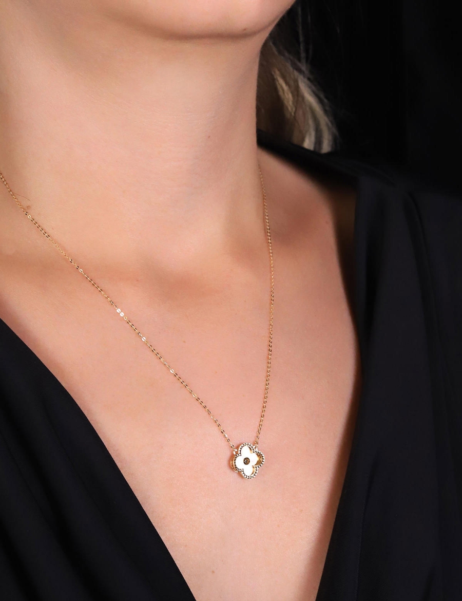 14 Ayar Altın Minimal Kalemli Yonca Kolye resmi