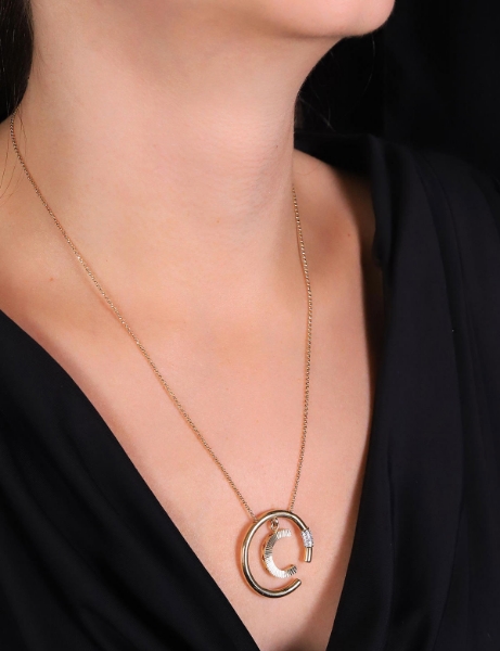 14 Ayar Altın C Harfi Tasarım Kolye için detayları göster 14 Ayar Altın C Harfi Tasarım Kolye resmi