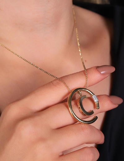 14 Ayar Altın C Harfi Tasarım Kolye resmi
