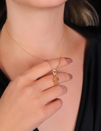 22 Ayar Altın Tasarım Yonca Kolye resmi