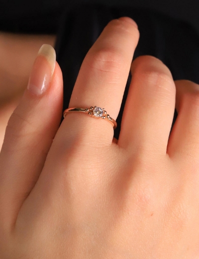 14 Ayar Altın Taşlı Yüzük resmi