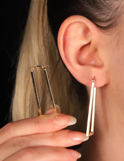 14 Ayar Altın Dikdörtgen Küpe resmi