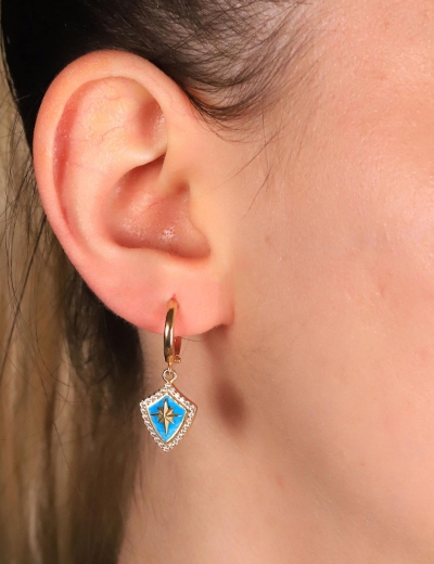 14 Ayar Altın Kalkan Desenli Küpe resmi