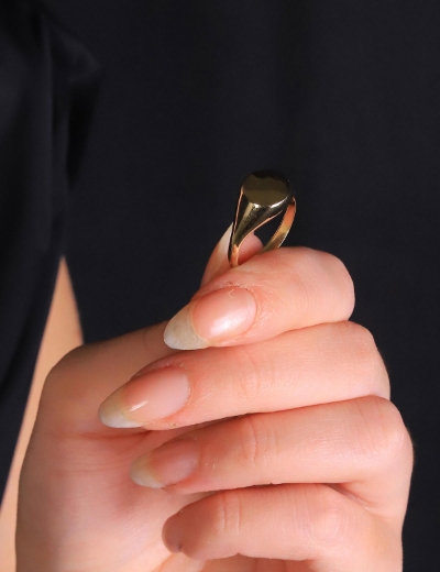 14 Ayar Altın Şövalye Plaka Yüzük resmi