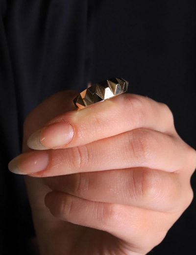 14 Ayar Altın Piramit Yüzük resmi