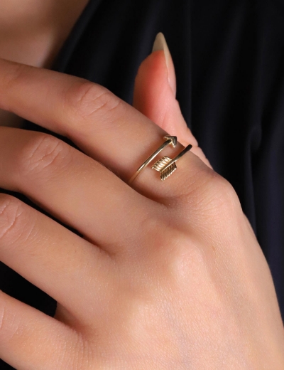 14 Ayar Altın Ok Desenli Yüzük resmi