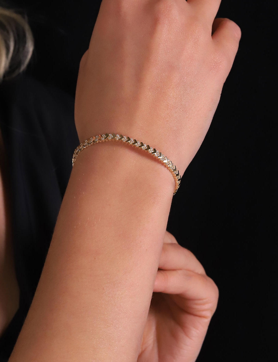 14 Ayar Altın Üçgen Geçişli Bileklik resmi