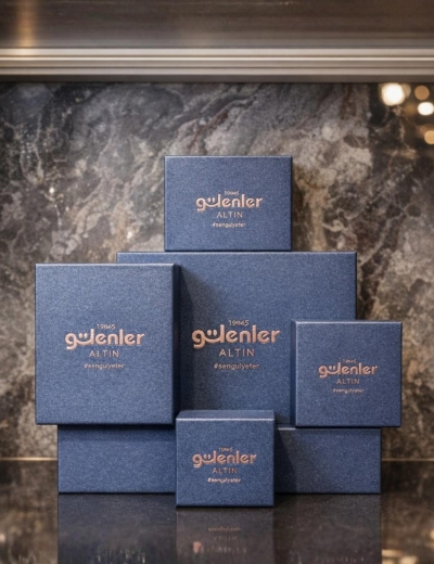 22 Ayar Altın Tasarım Yonca Kolye