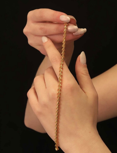 22 Ayar Altın Piramit Sıralı Bileklik