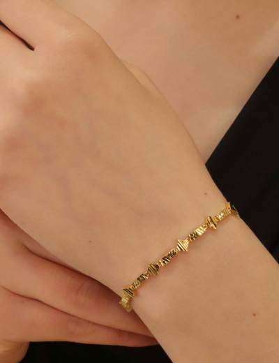 22 Ayar Altın Kristal Kesim Sıralı Bileklik