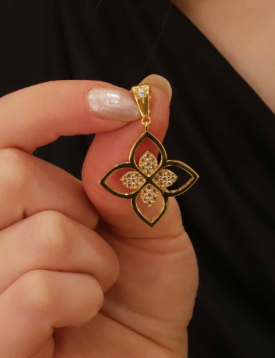 22 Ayar Altın Taşlı Yonca Kolye Ucu resmi