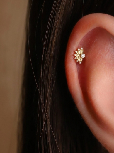 14 Ayar Altın Antik Tasarım Taşlı Tragus