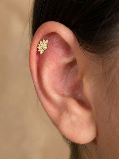 14 Ayar Altın Antik Tasarım Taşlı Tragus