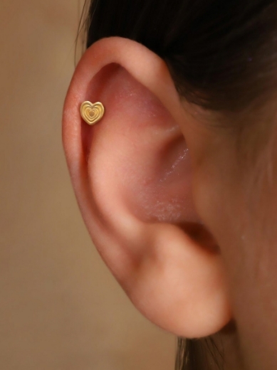 14 Ayar Altın Özel Tasarım Kalpli Tragus resmi