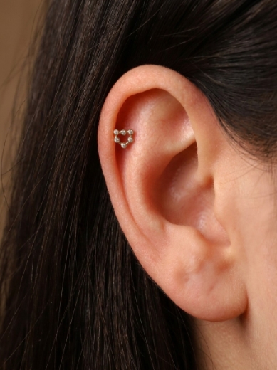 14 Ayar Altın Taşlı Spor Tasarım Tragus resmi